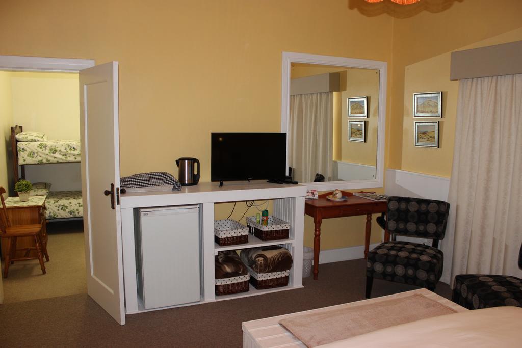 Smuts Ave. Guest Rooms Hermanus Eksteriør billede