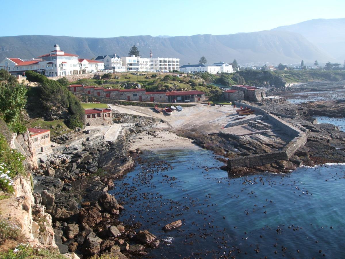 Smuts Ave. Guest Rooms Hermanus Eksteriør billede