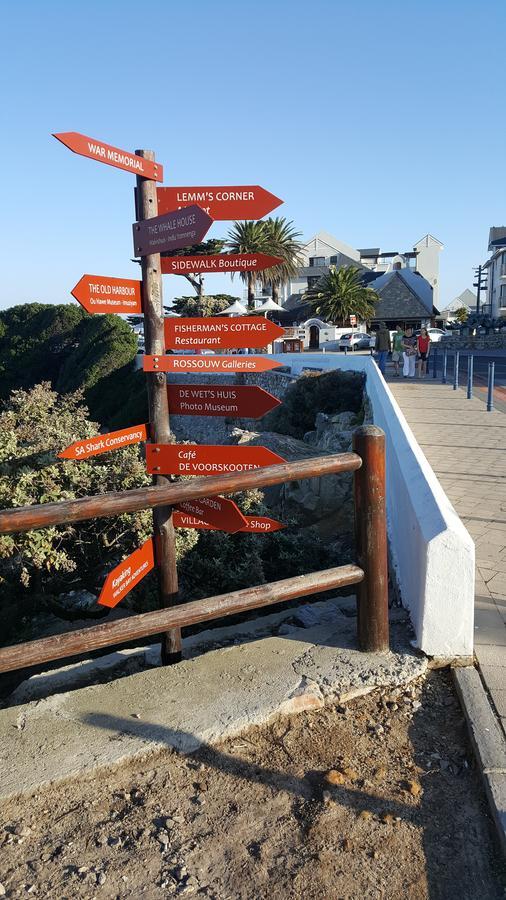 Smuts Ave. Guest Rooms Hermanus Eksteriør billede